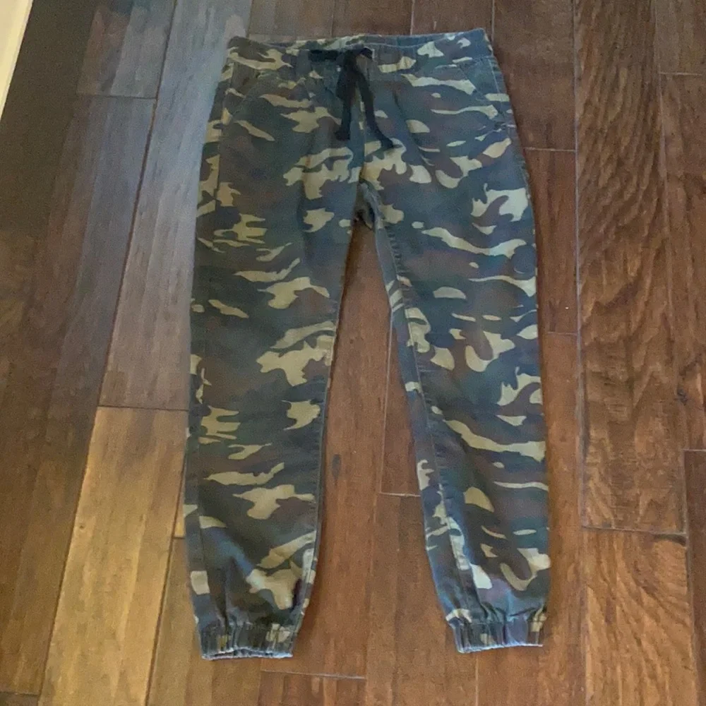 Camo Joggers - Picture 1 of 7